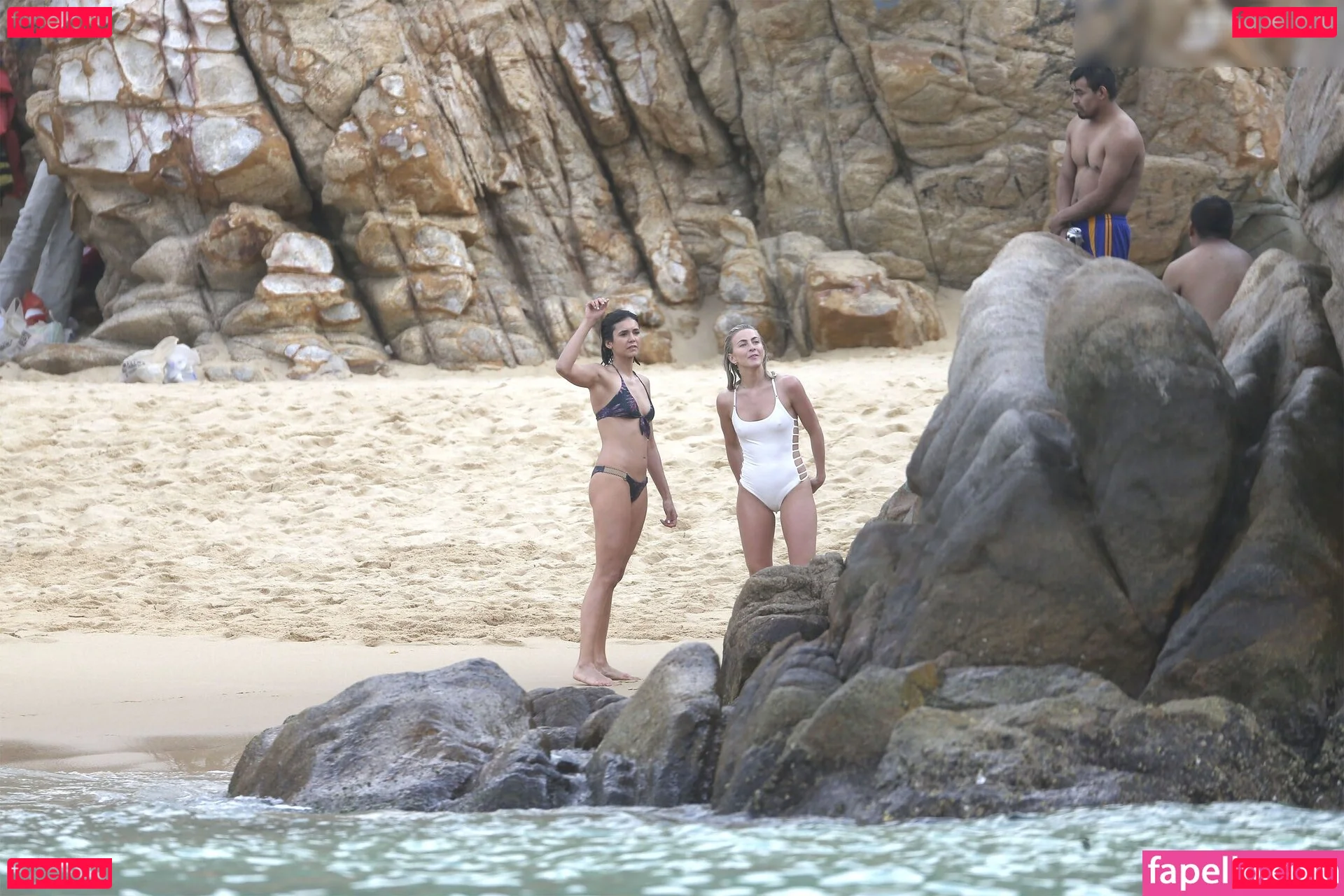 Julianne Hough Onlyfans Photo Gallery 