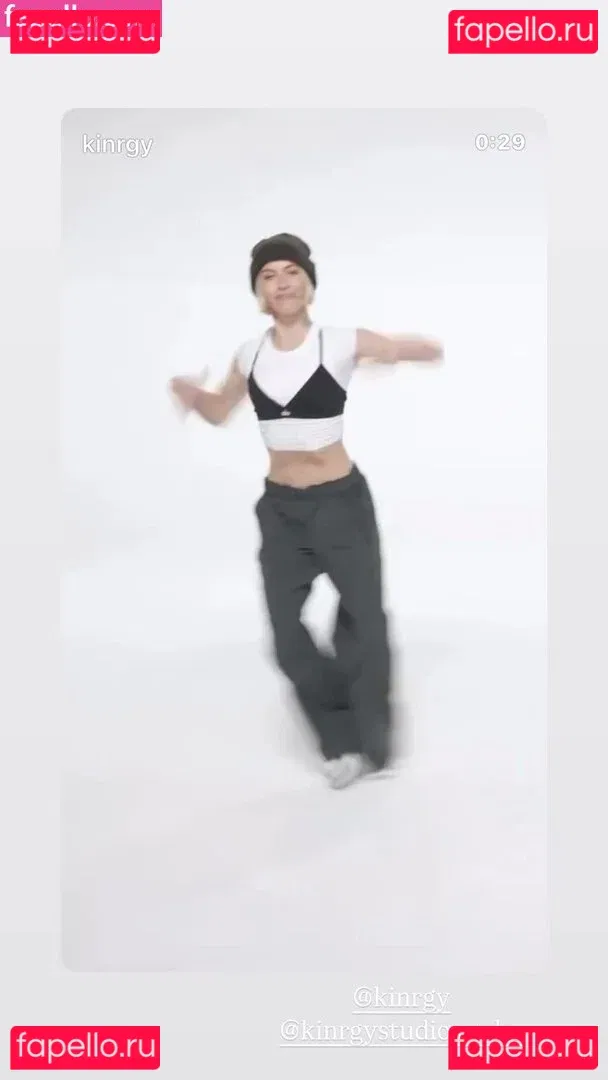 Julianne Hough Onlyfans Photo Gallery 