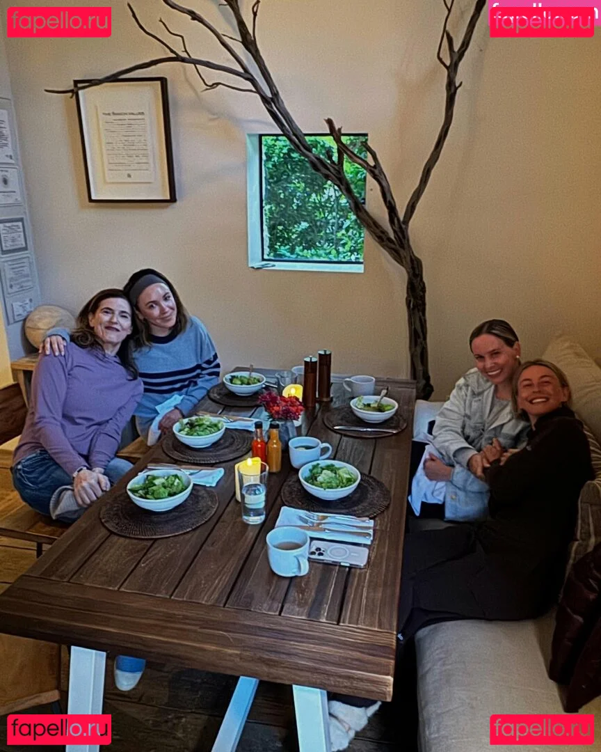 Julianne Hough Onlyfans Photo Gallery 