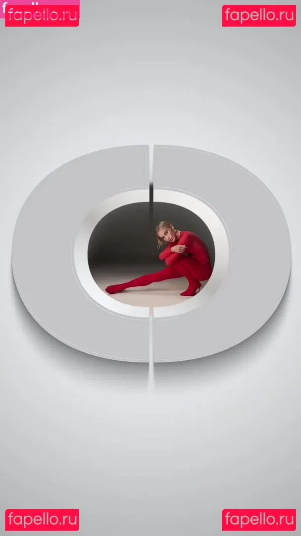 Julianne Hough Onlyfans Photo Gallery 