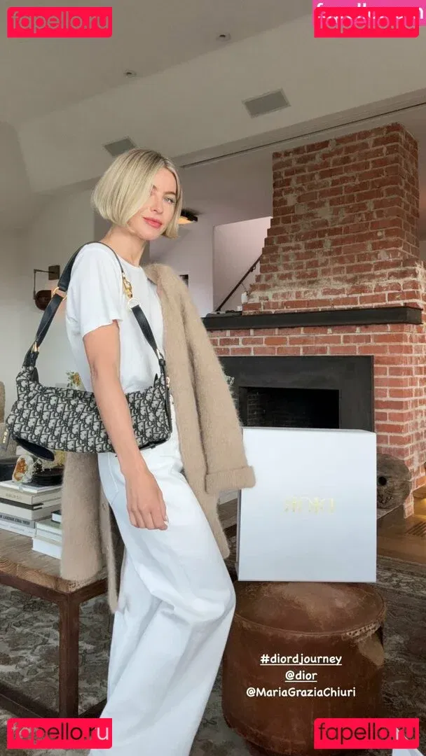 Julianne Hough Onlyfans Photo Gallery 