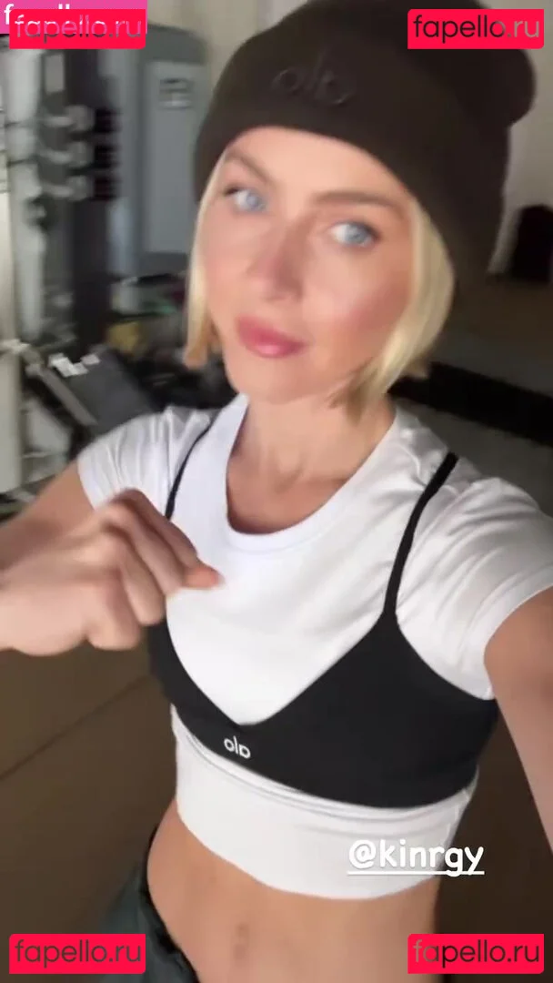 Julianne Hough Onlyfans Photo Gallery 