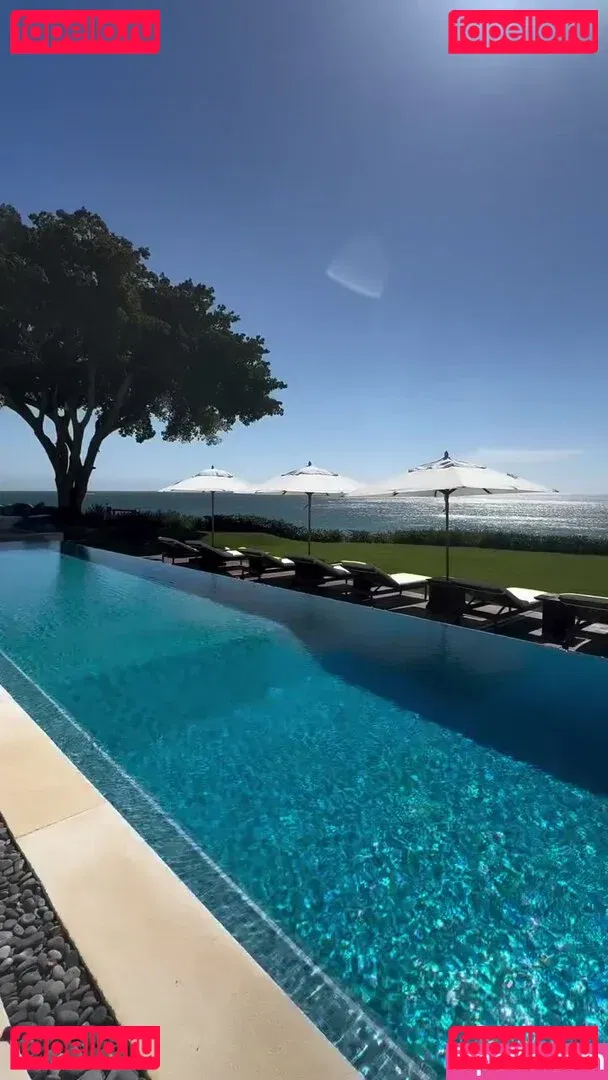 Julianne Hough Onlyfans Photo Gallery 