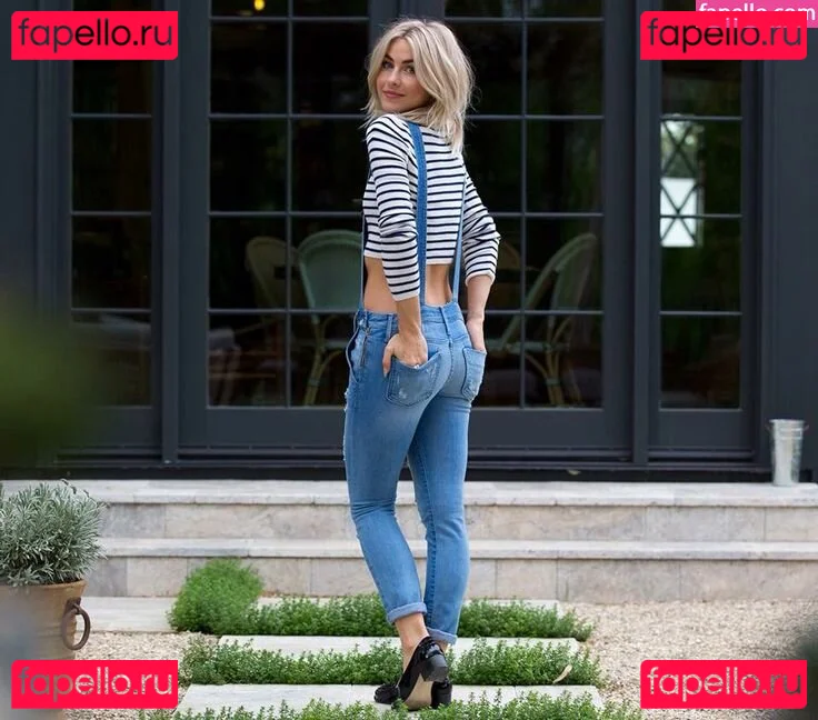 Julianne Hough Onlyfans Photo Gallery 