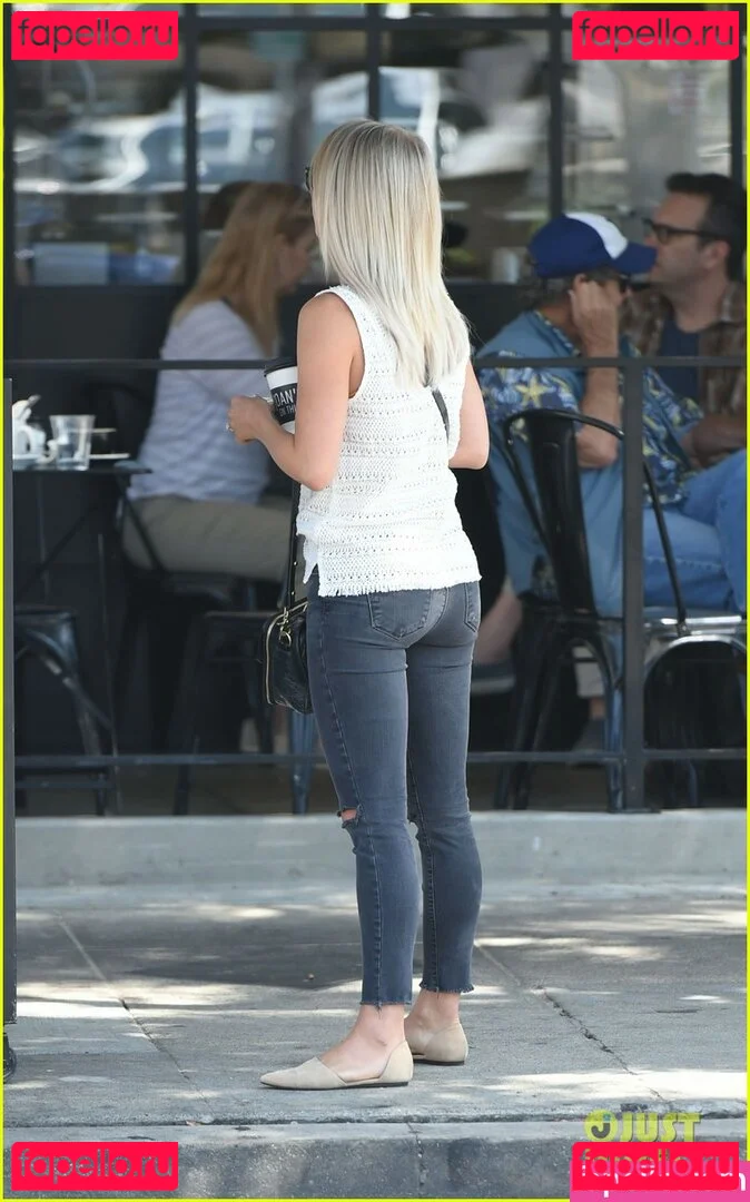 Julianne Hough Onlyfans Photo Gallery 