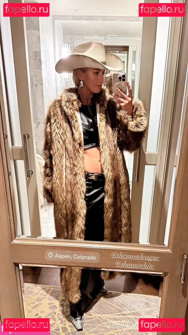 Julianne Hough Onlyfans Photo Gallery 