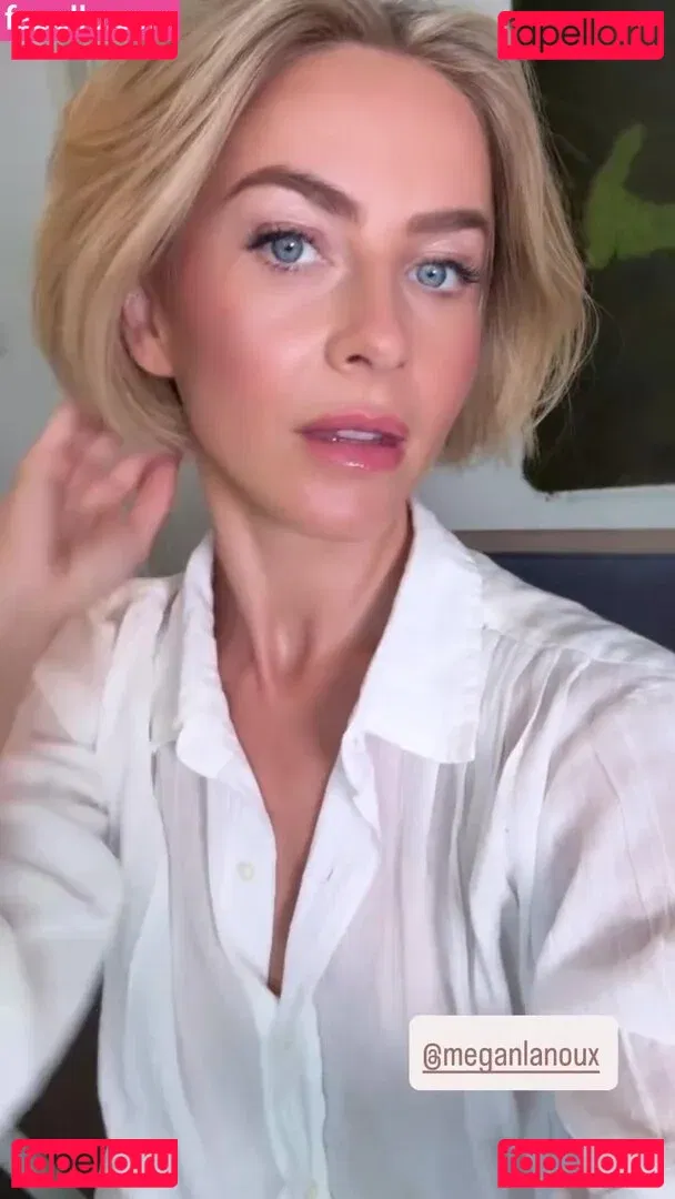 Julianne Hough Onlyfans Photo Gallery 