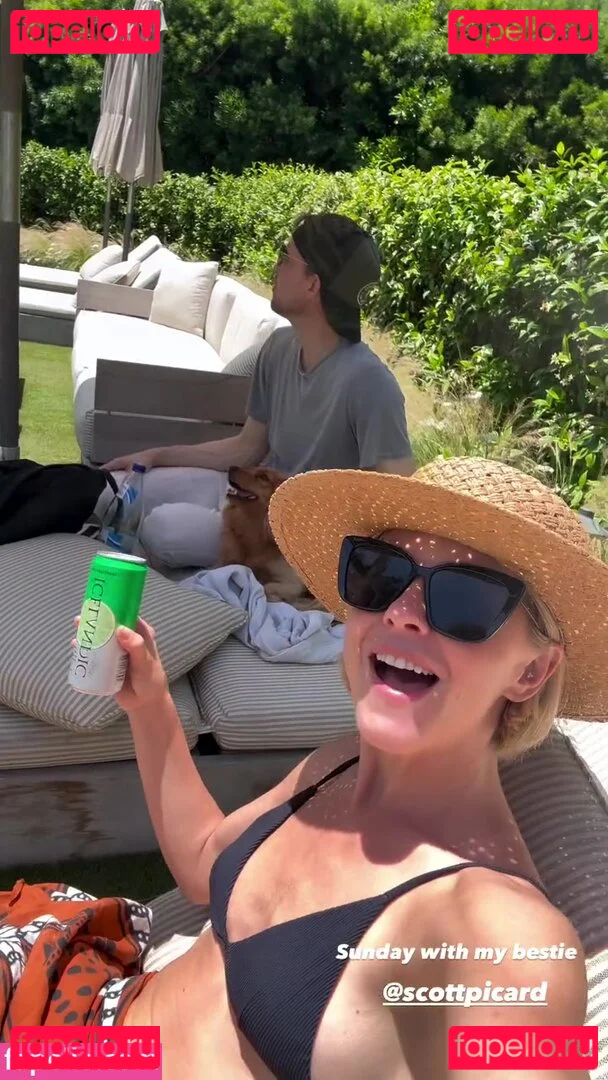 Julianne Hough Onlyfans Photo Gallery 