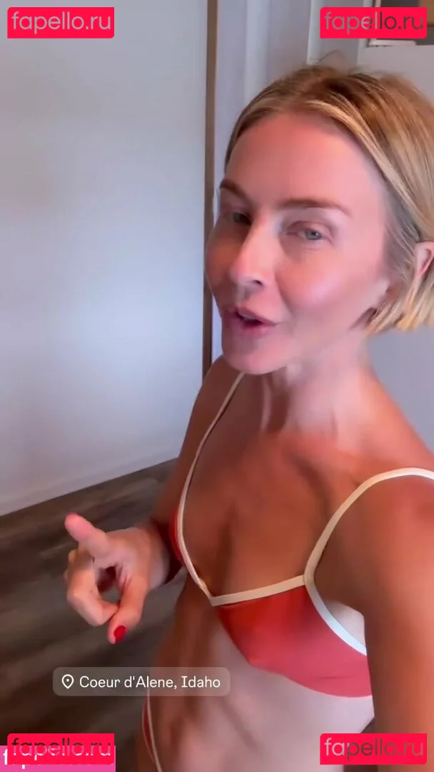 Julianne Hough Onlyfans Photo Gallery 