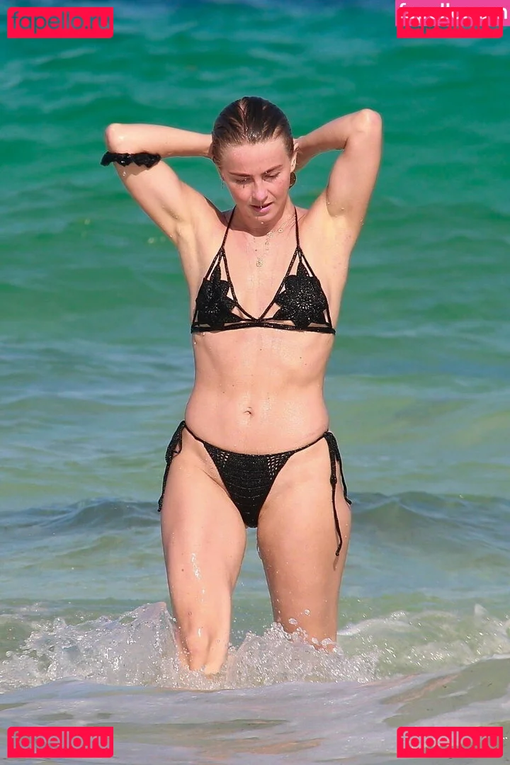 Julianne Hough Onlyfans Photo Gallery 