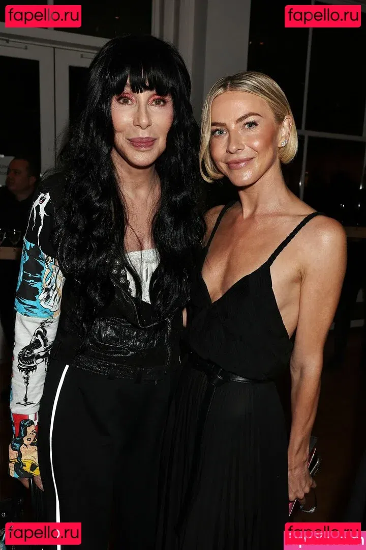 Julianne Hough Onlyfans Photo Gallery 