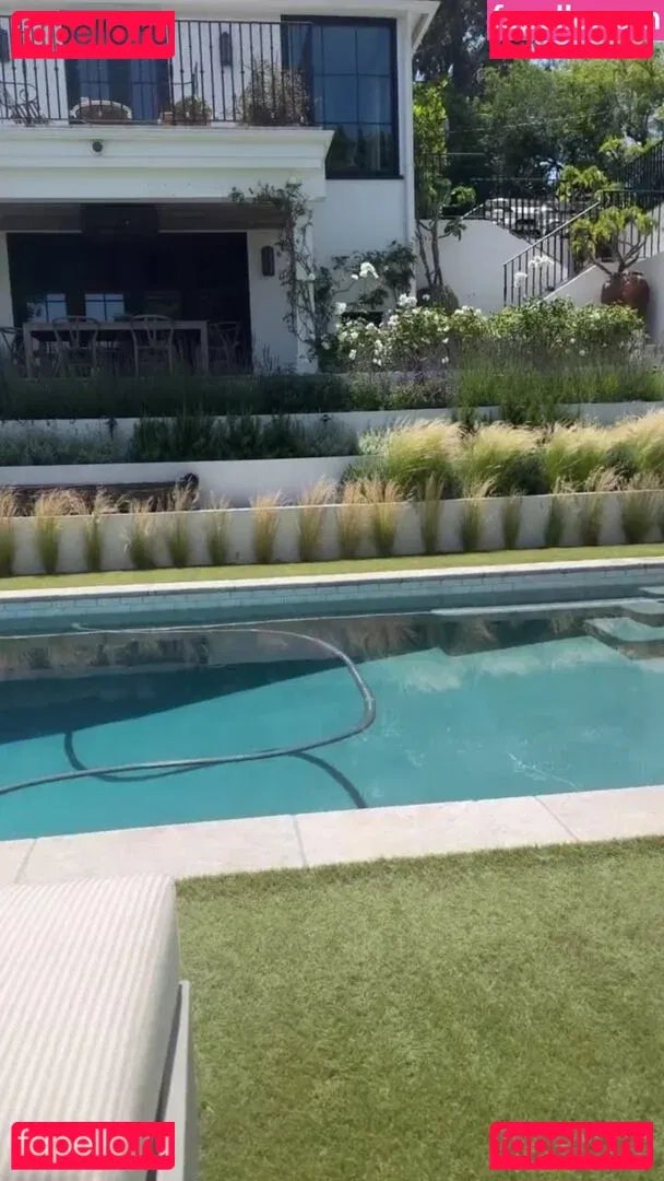 Julianne Hough Onlyfans Photo Gallery 