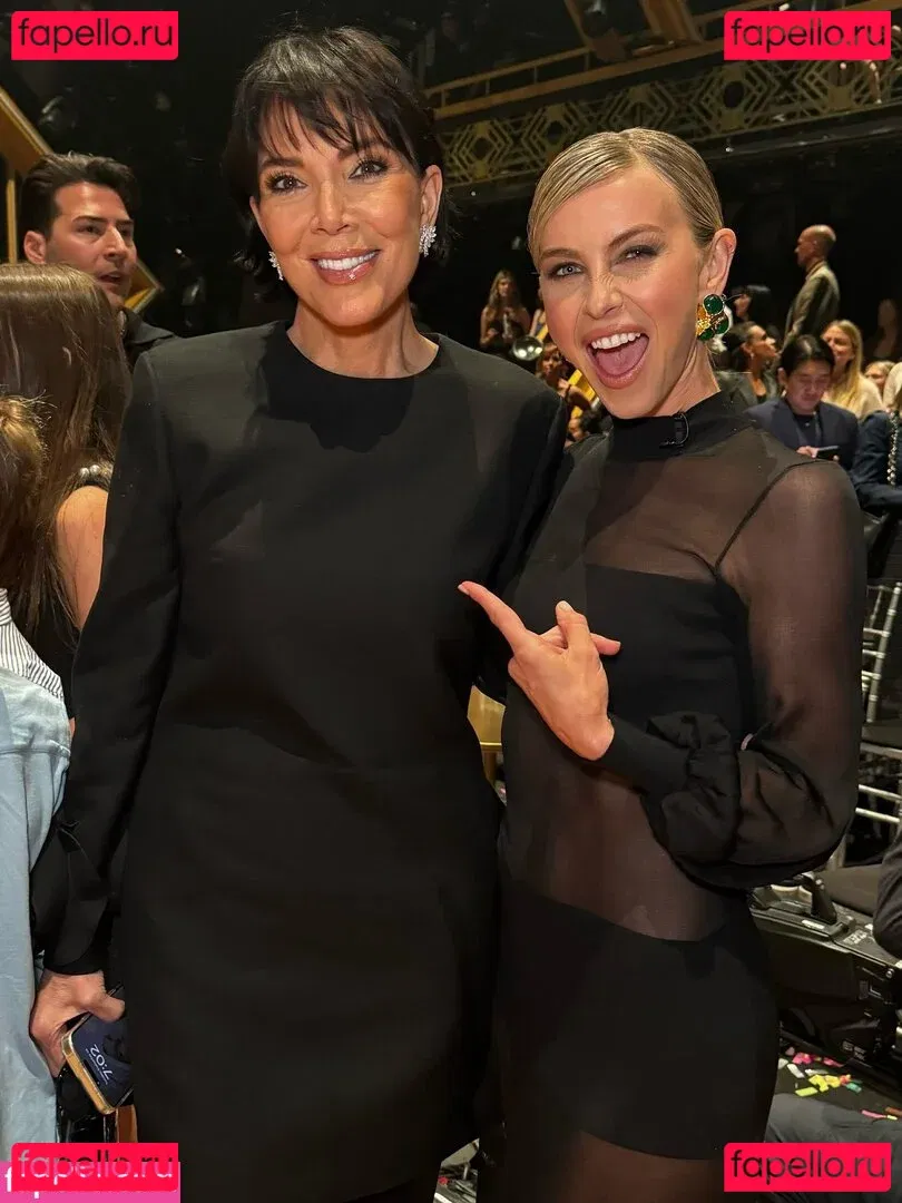 Julianne Hough Onlyfans Photo Gallery 