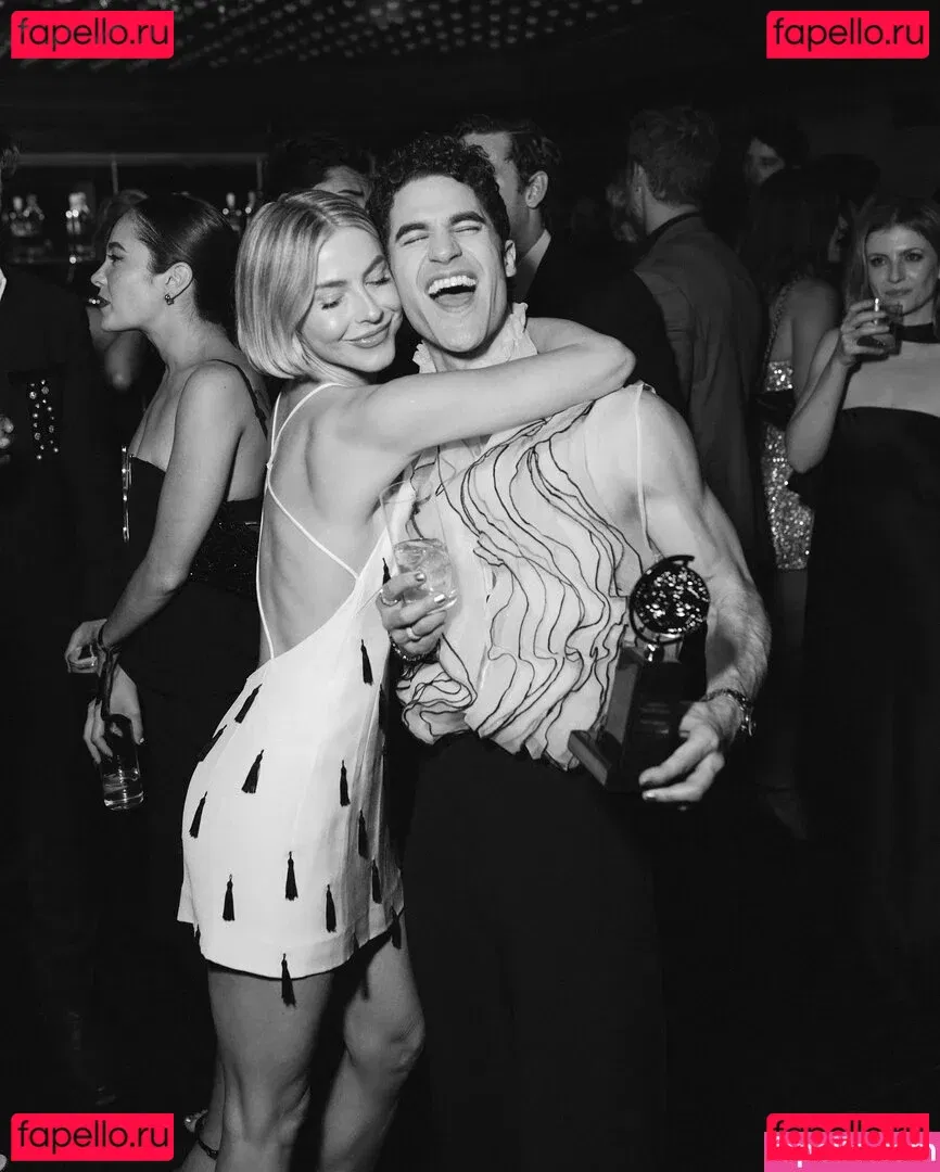 Julianne Hough Onlyfans Photo Gallery 