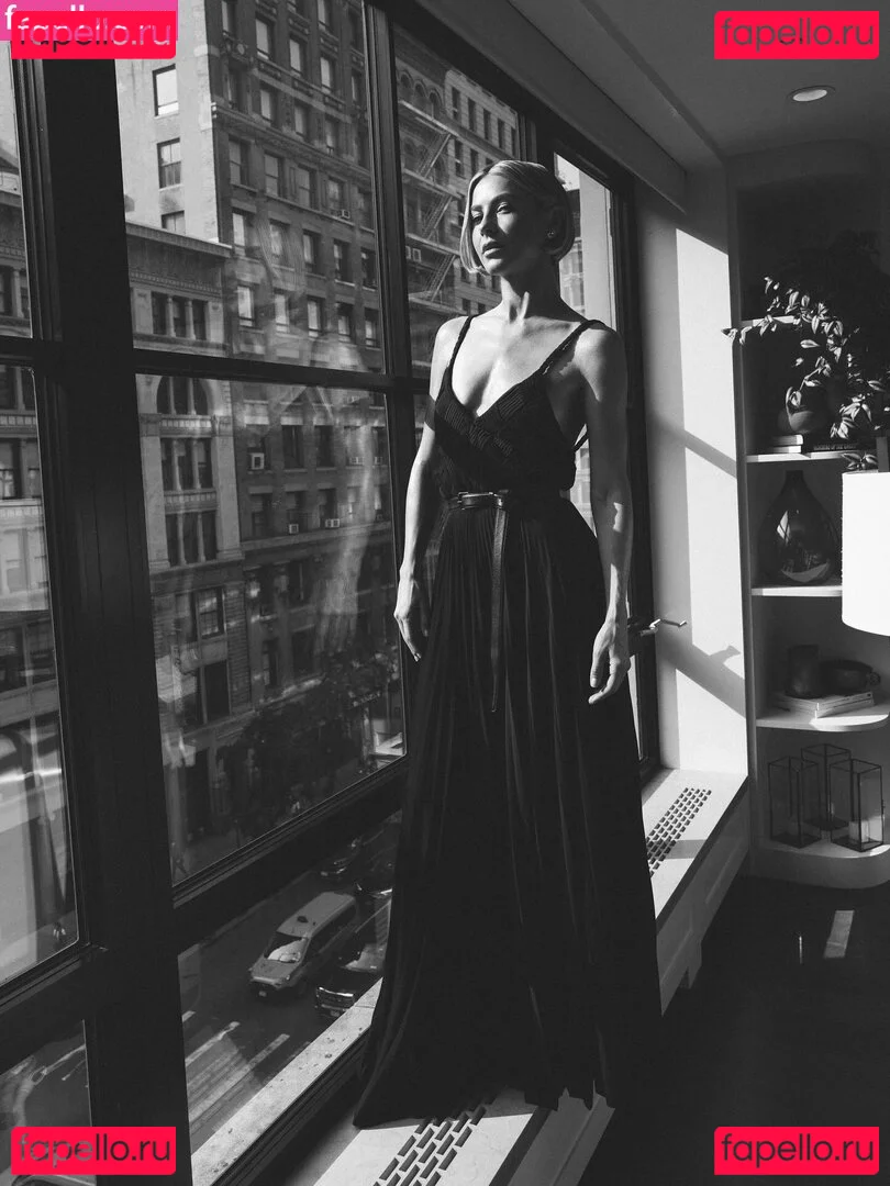 Julianne Hough Onlyfans Photo Gallery 