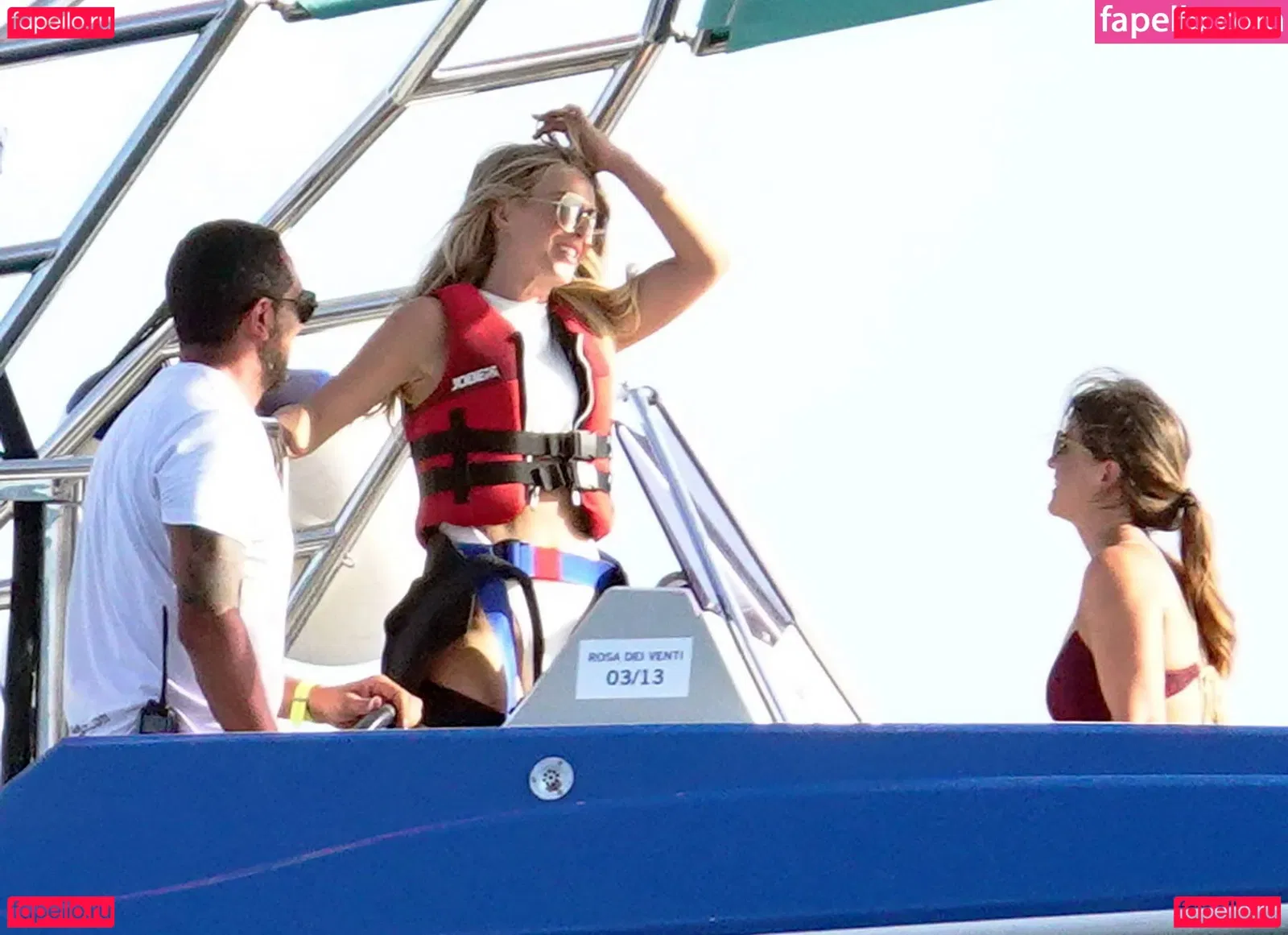 Julianne Hough Onlyfans Photo Gallery 