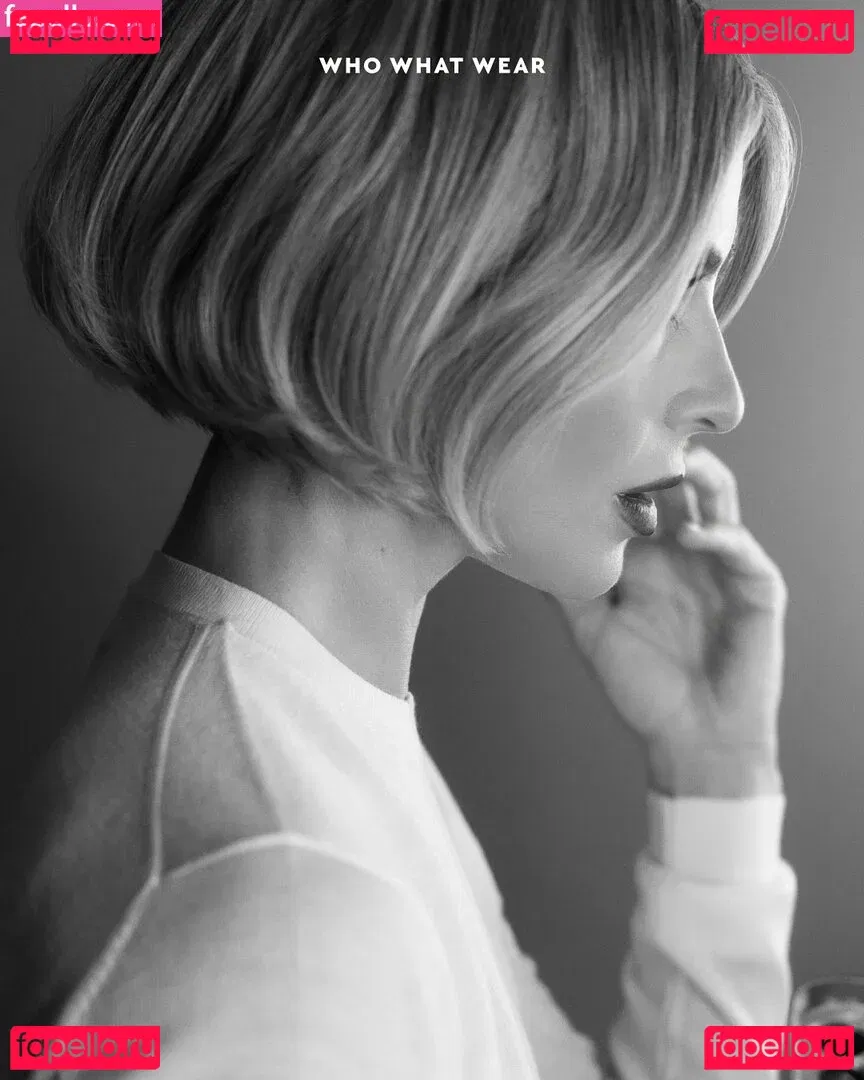 Julianne Hough Onlyfans Photo Gallery 