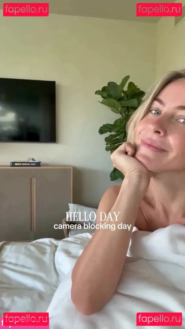 Julianne Hough Onlyfans Photo Gallery 