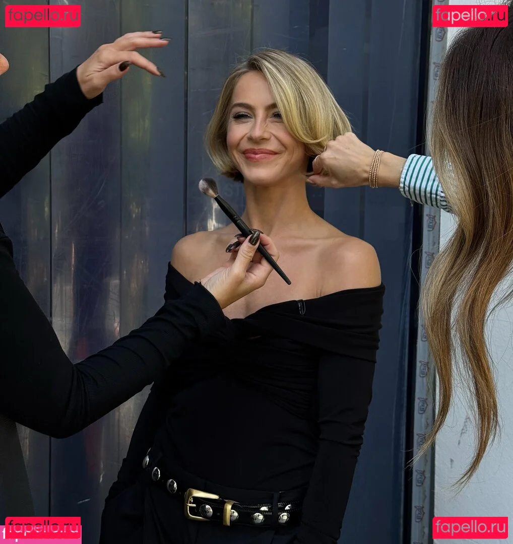 Julianne Hough Onlyfans Photo Gallery 