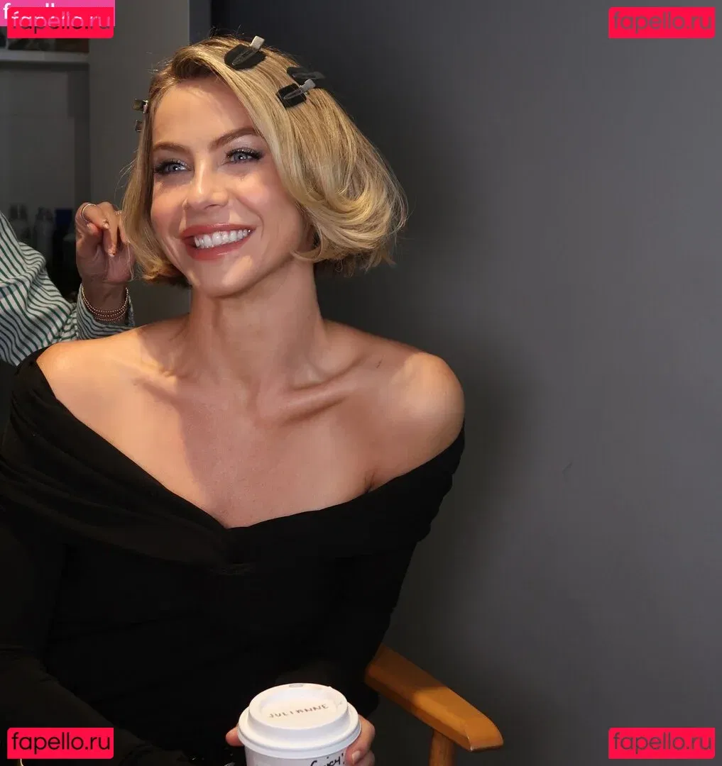 Julianne Hough Onlyfans Photo Gallery 