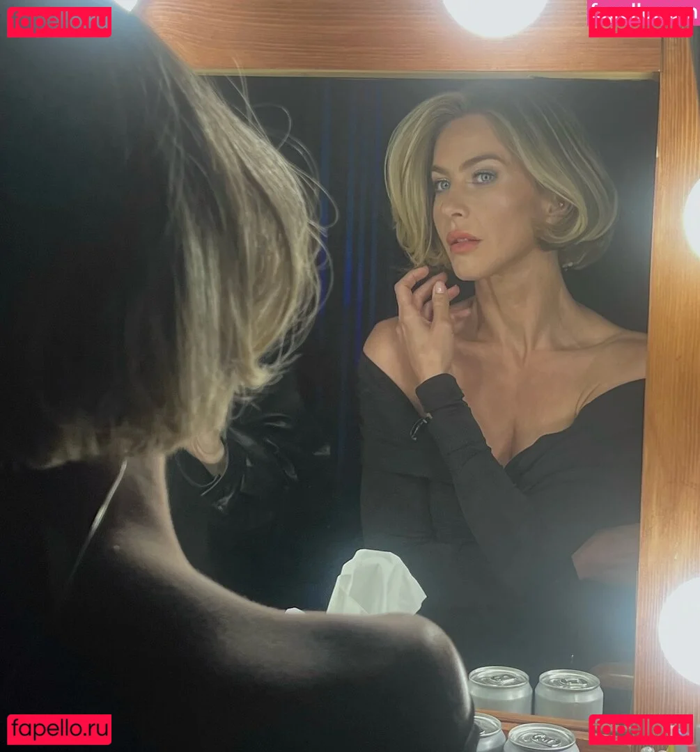 Julianne Hough Onlyfans Photo Gallery 