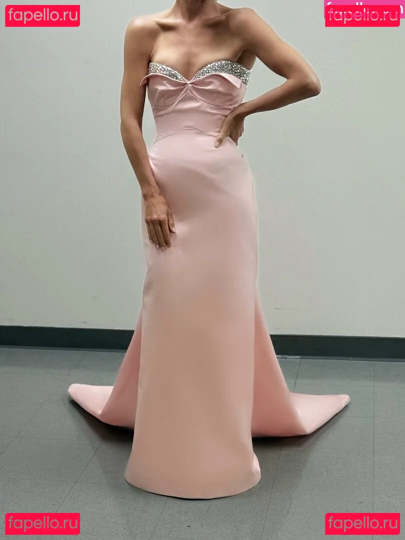 Julianne Hough Onlyfans Photo Gallery 