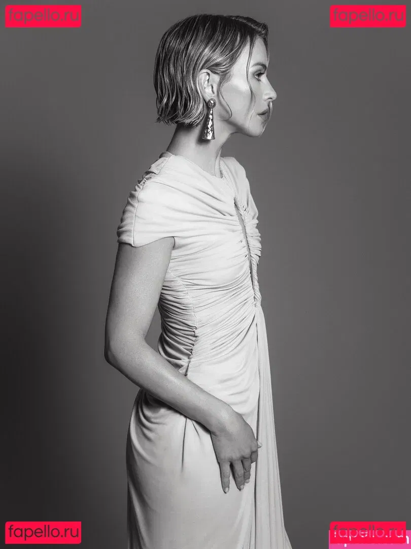 Julianne Hough Onlyfans Photo Gallery 