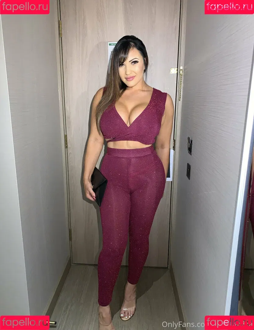 noirsahara Onlyfans Photo Gallery 