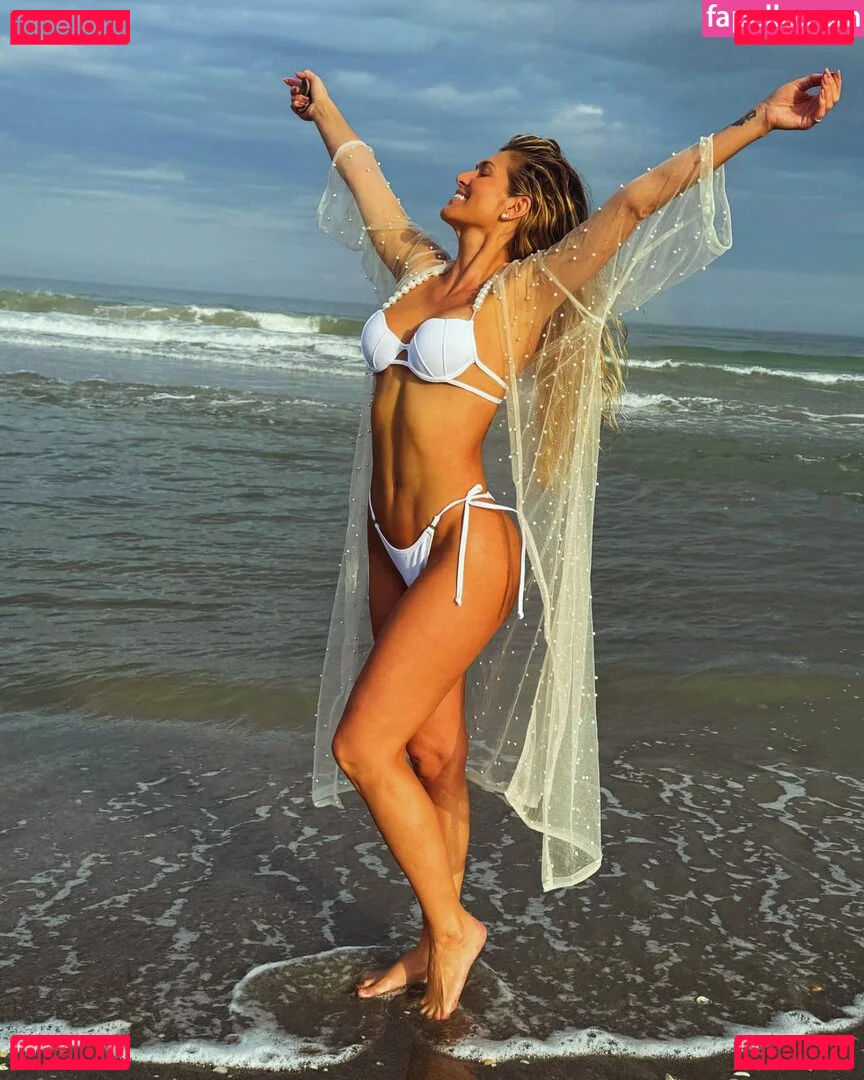 Lívia Andrade Onlyfans Photo Gallery 