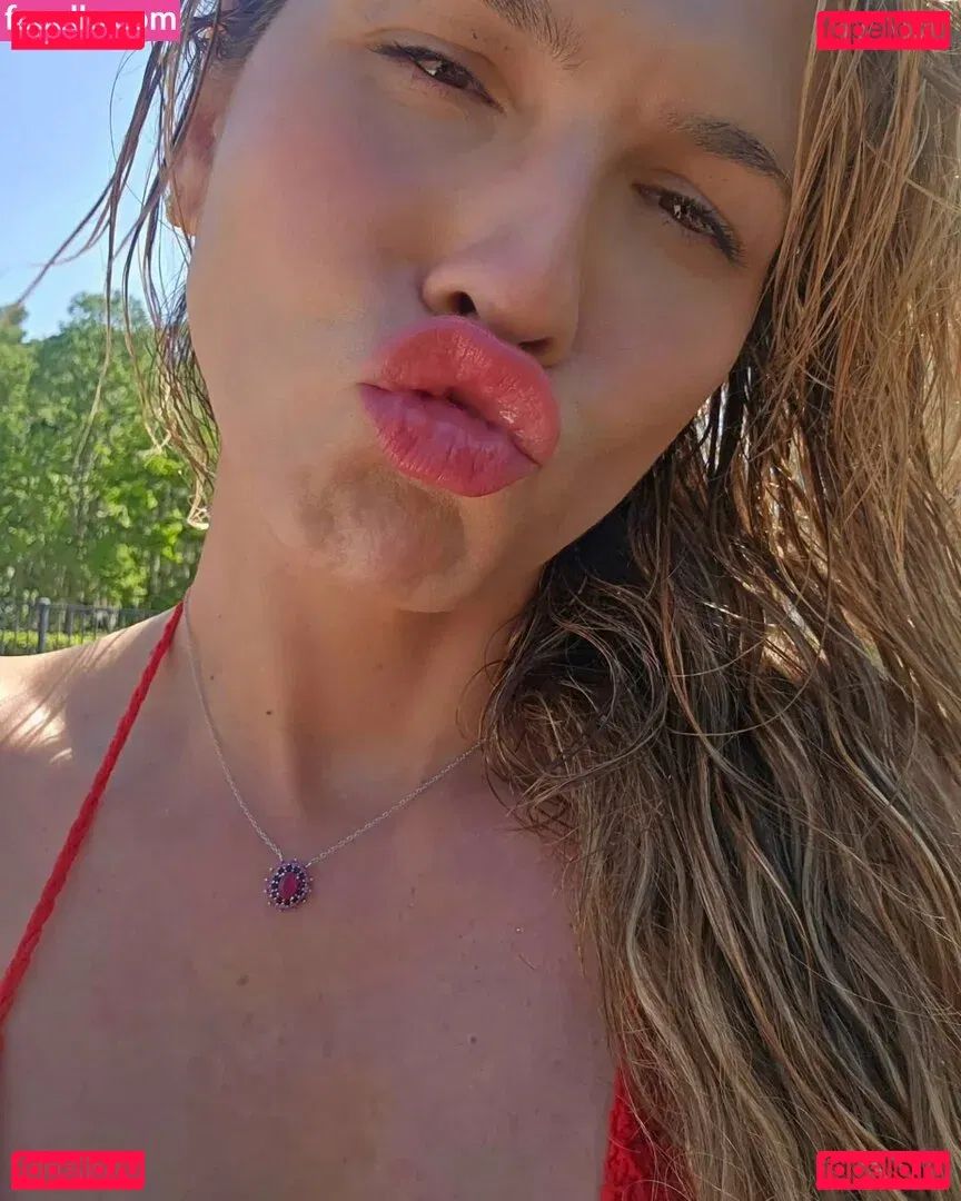 Lívia Andrade Onlyfans Photo Gallery 