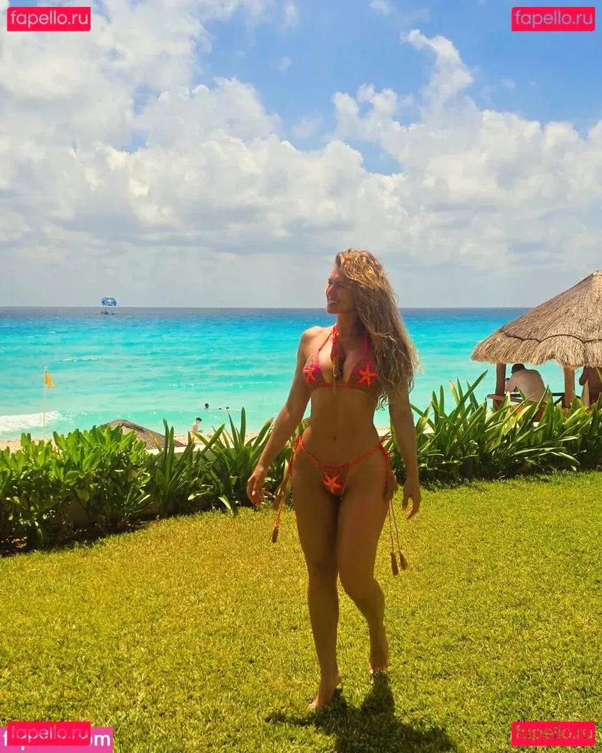 Lívia Andrade Onlyfans Photo Gallery 