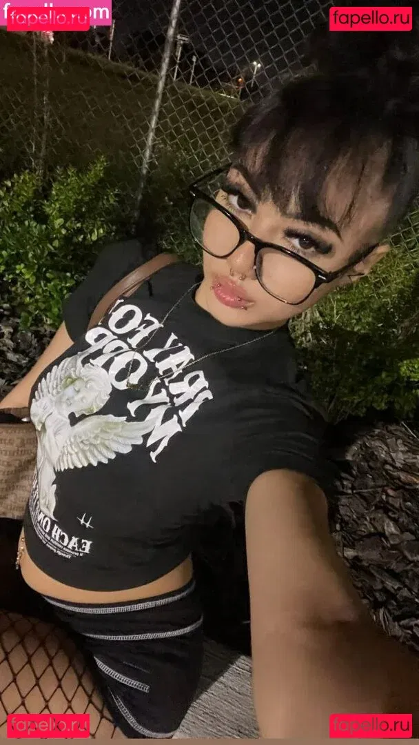 XOXO-Mercyy Onlyfans Photo Gallery 