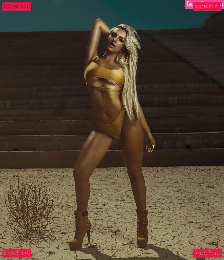 Sereneazn Onlyfans Photo Gallery 