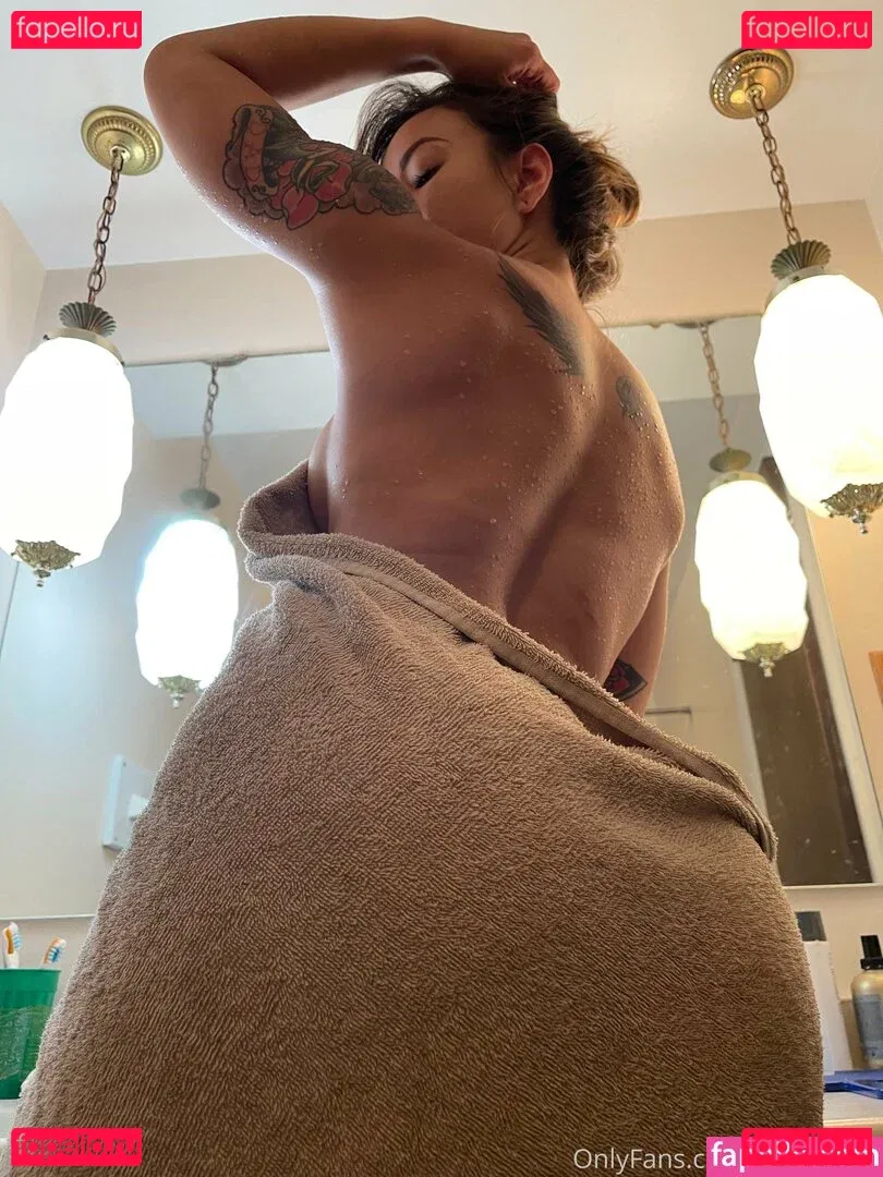 Sereneazn Onlyfans Photo Gallery 