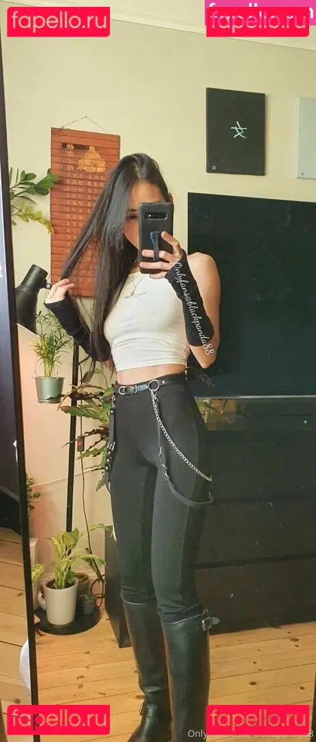 xBlackpanda88x Onlyfans Photo Gallery 