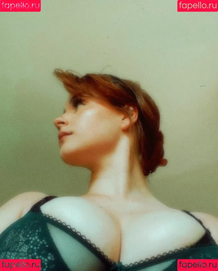 clara00ellis Onlyfans Photo Gallery 