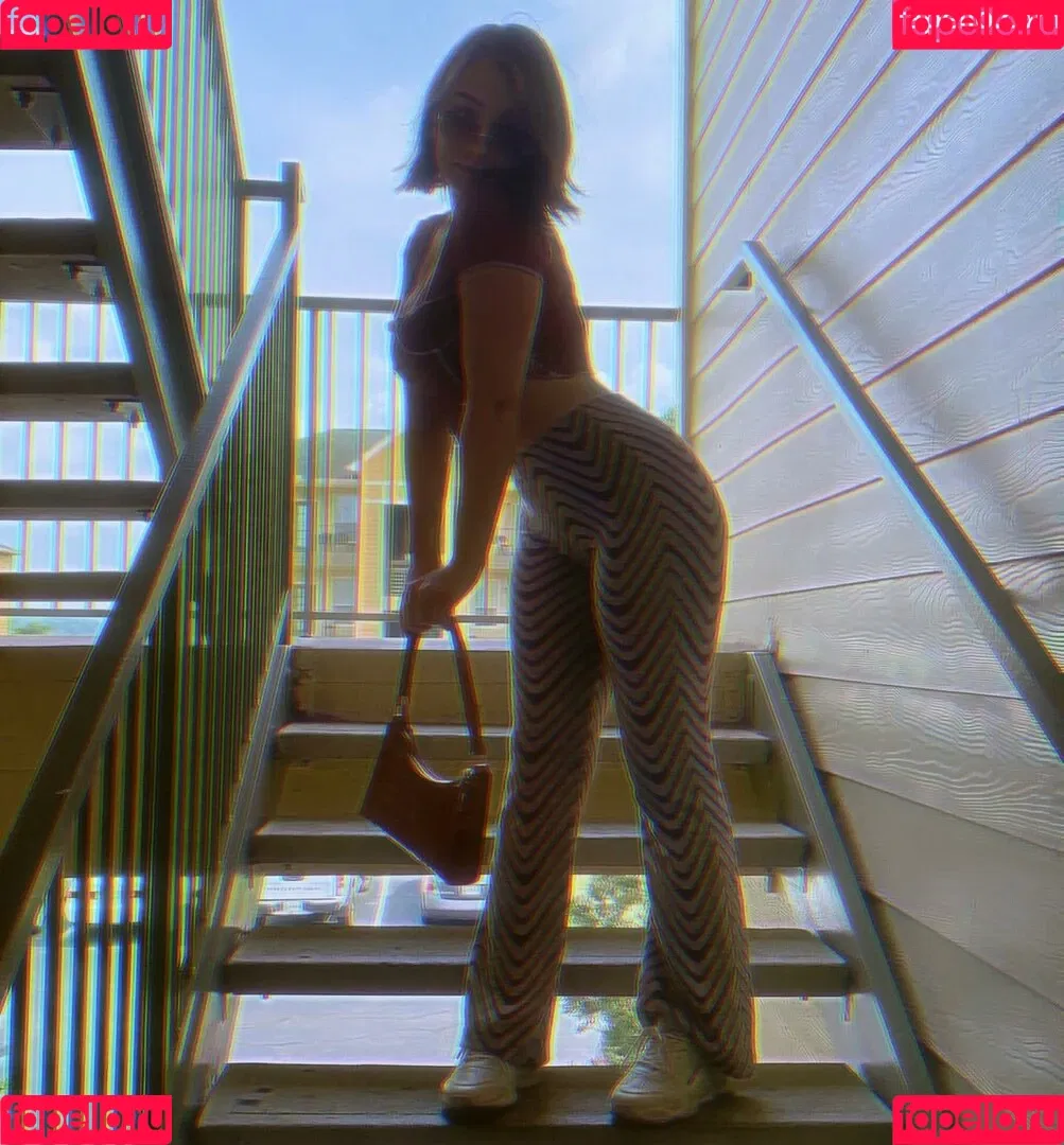 clara00ellis Onlyfans Photo Gallery 