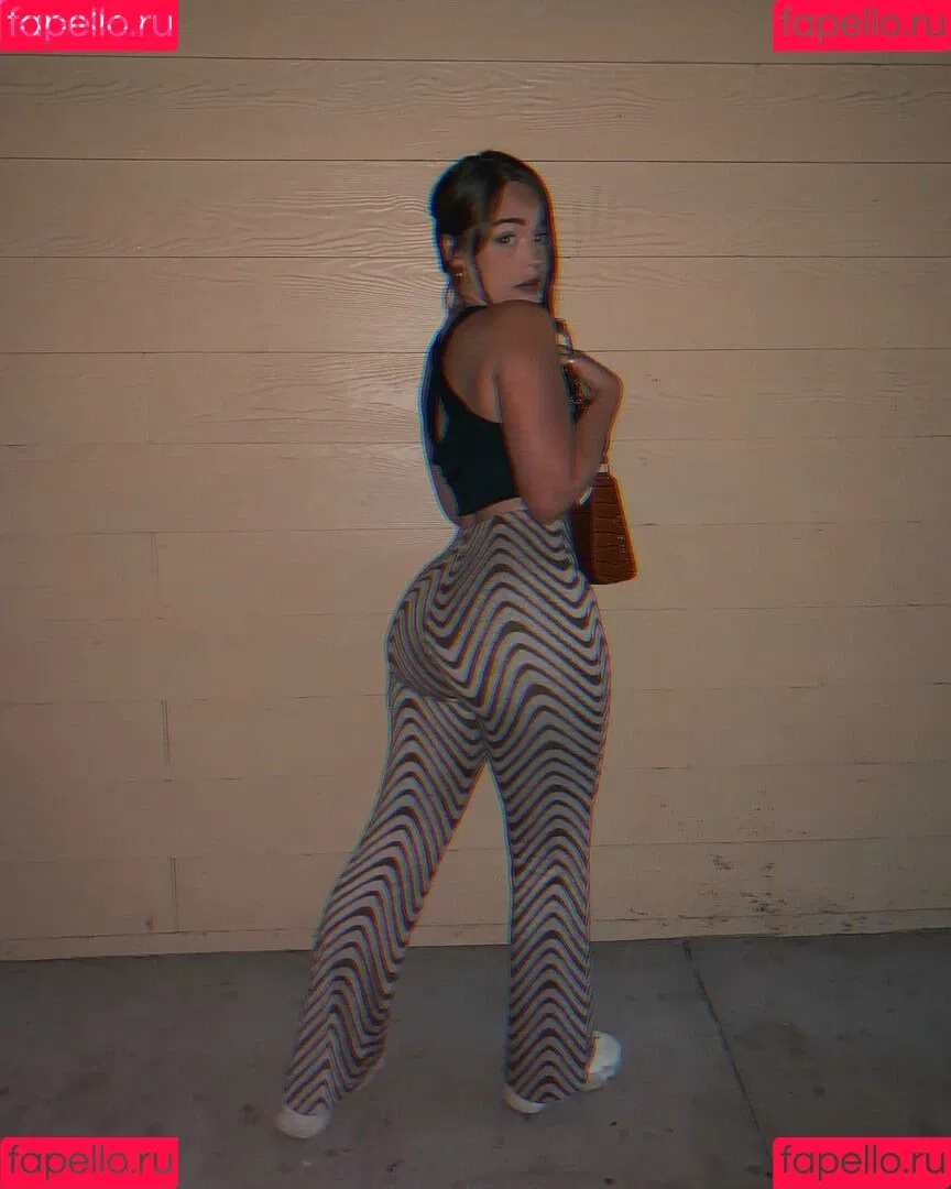clara00ellis Onlyfans Photo Gallery 