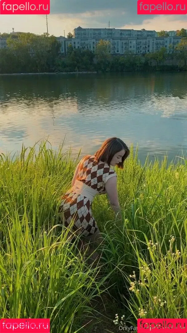 clara00ellis Onlyfans Photo Gallery 
