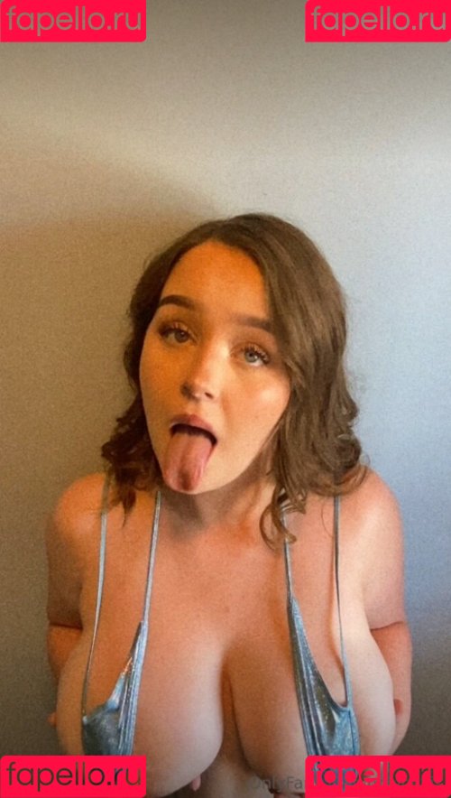 clara00ellis Onlyfans Photo Gallery 