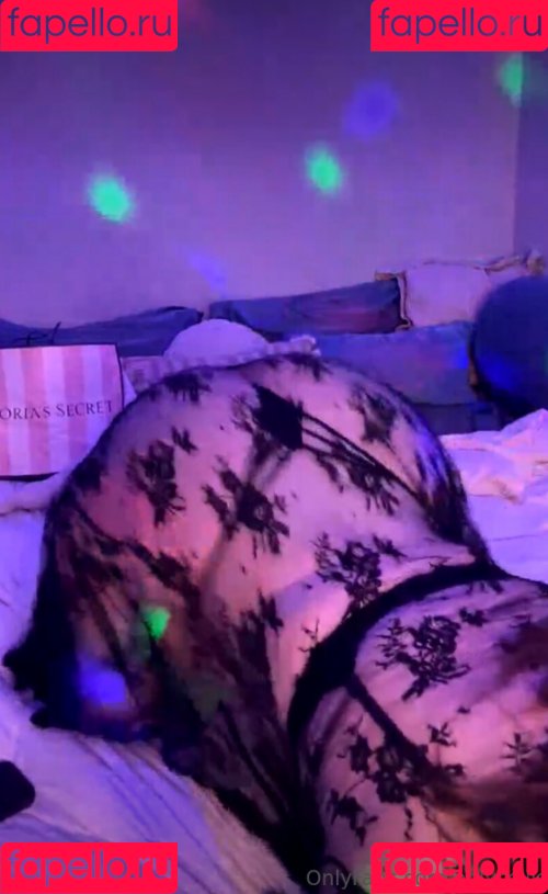 clara00ellis Onlyfans Photo Gallery 