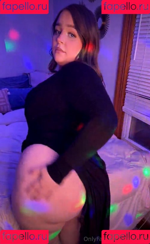 clara00ellis Onlyfans Photo Gallery 