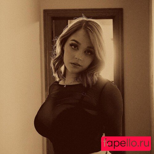 clara00ellis Onlyfans Photo Gallery 