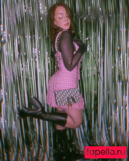 clara00ellis Onlyfans Photo Gallery 