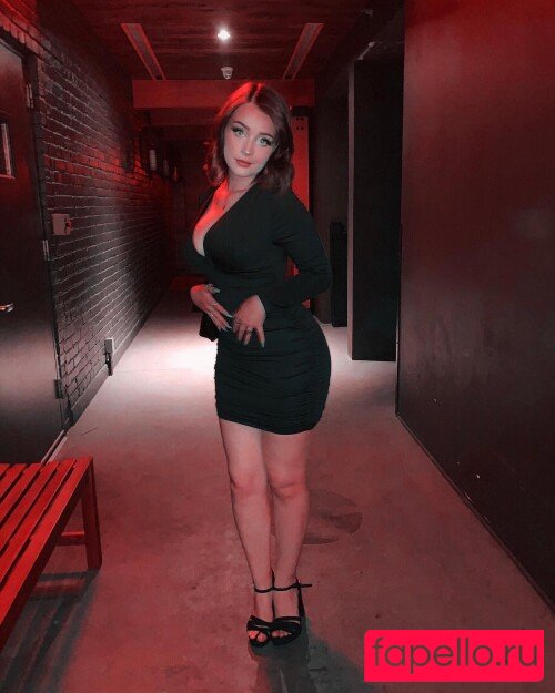 clara00ellis Onlyfans Photo Gallery 