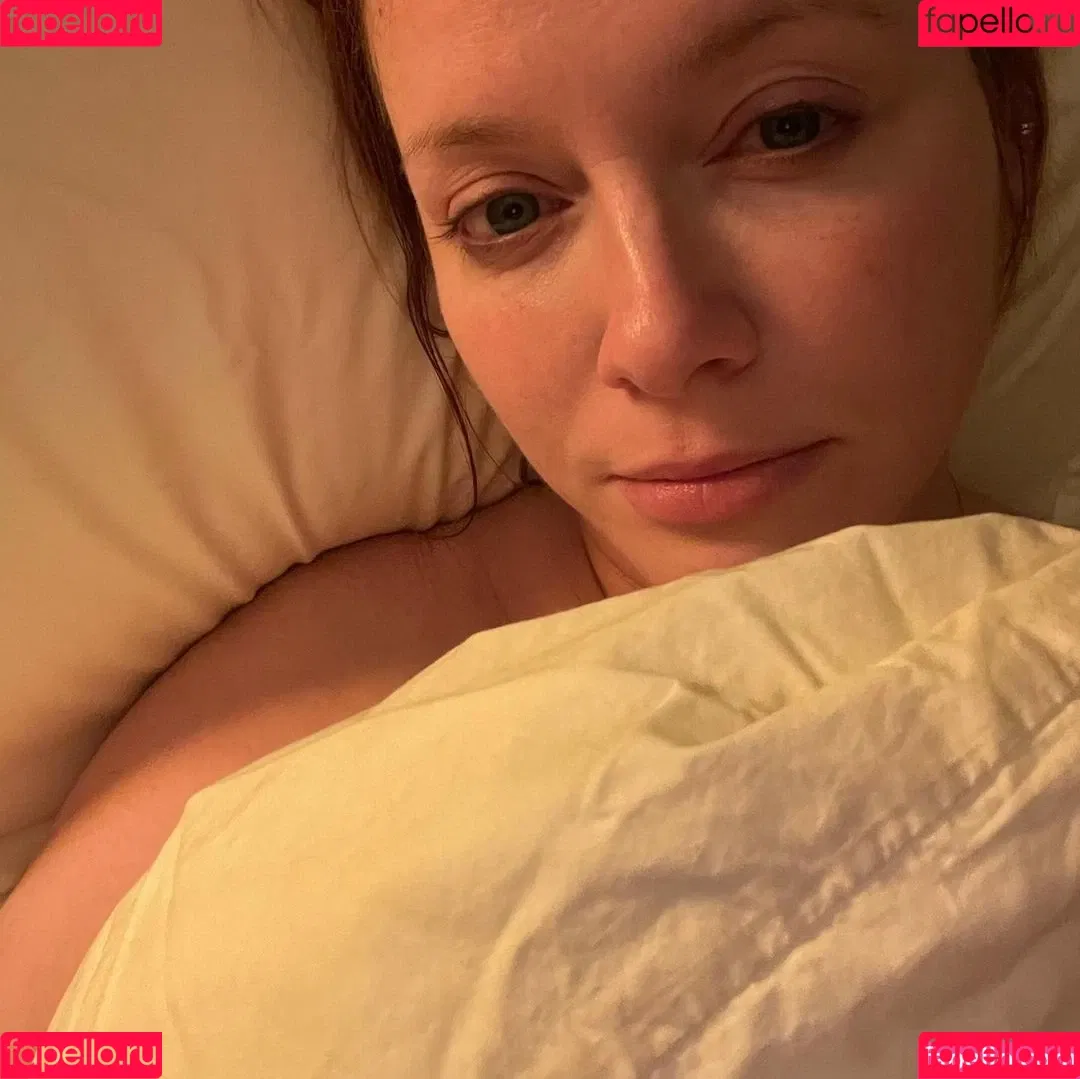 Christina Hendricks Onlyfans Photo Gallery 