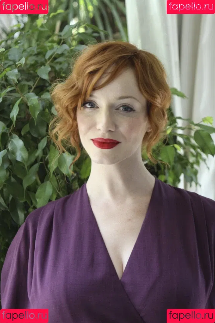 Christina Hendricks Onlyfans Photo Gallery 