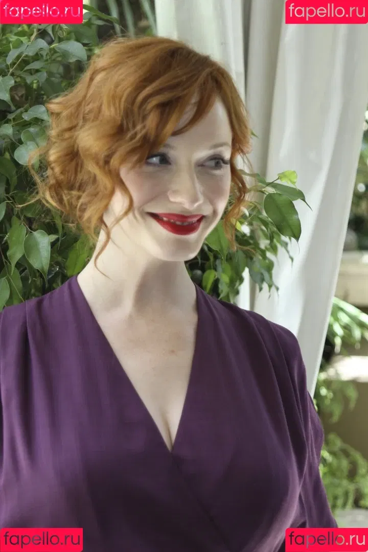Christina Hendricks Onlyfans Photo Gallery 