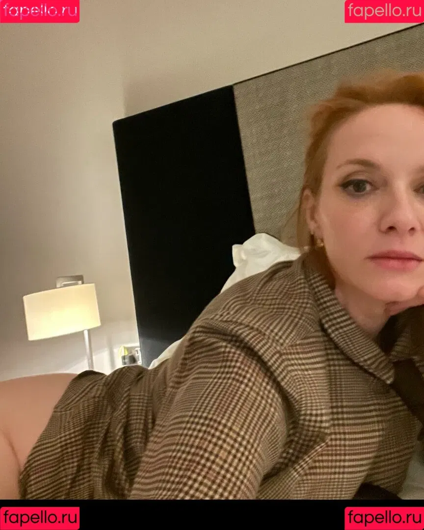 Christina Hendricks Onlyfans Photo Gallery 