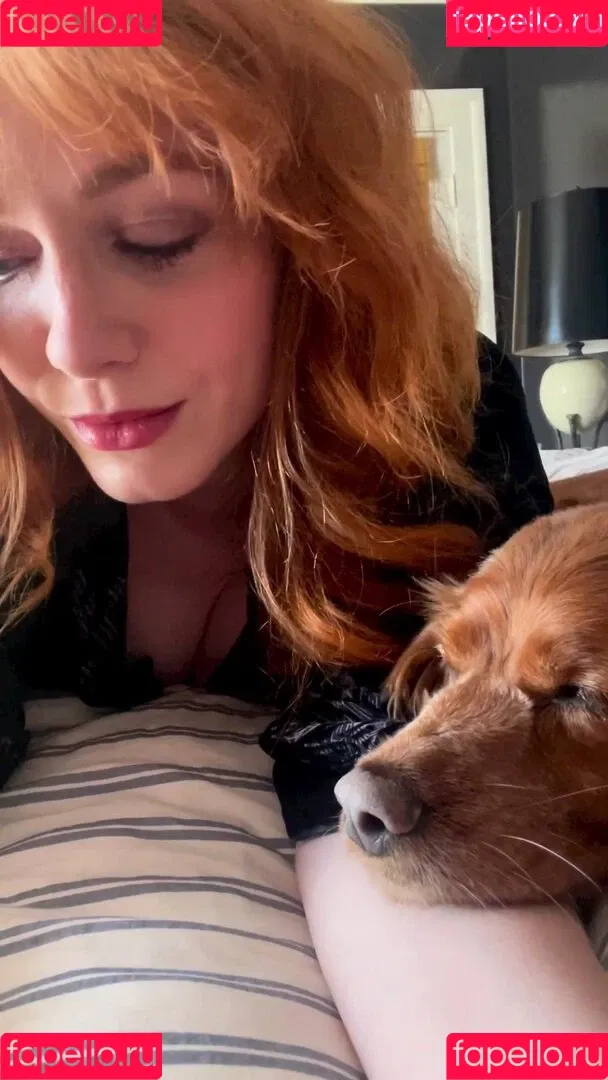 Christina Hendricks Onlyfans Photo Gallery 